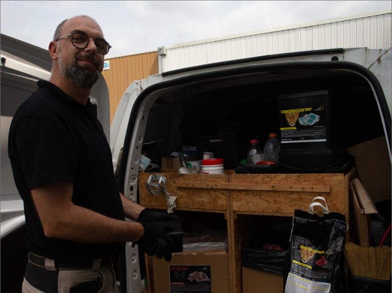 pest control operator Liphatech